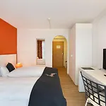 Piz Hotel