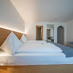 بيز 3*