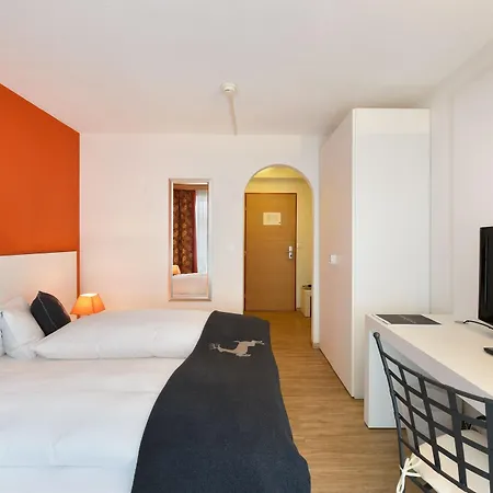 Otel Piz 3*